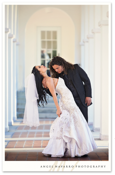Stylish Sarasota Wedding Photography with Columns