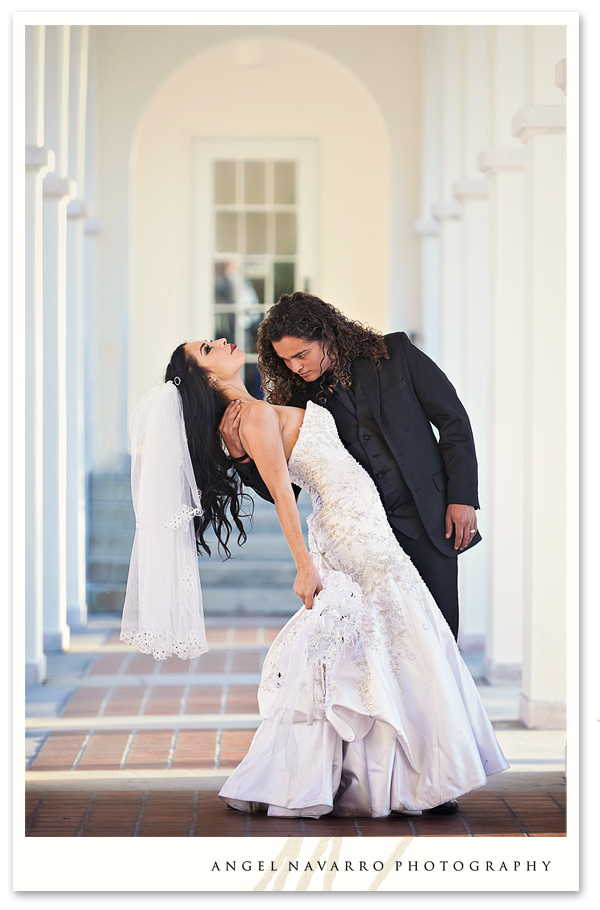 Stylish Sarasota Wedding Photography with Columns