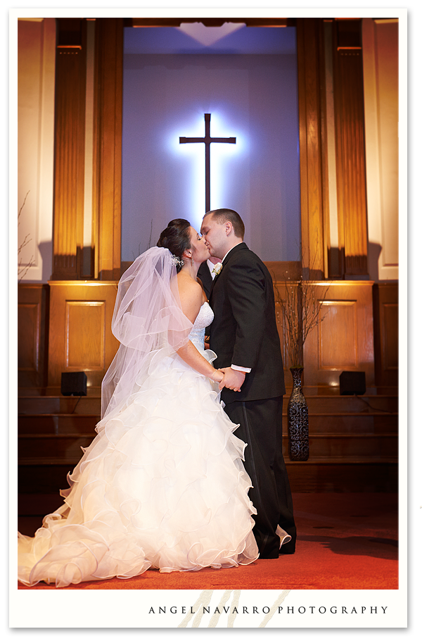 The Altar Kiss of a Bradenton Wedding
